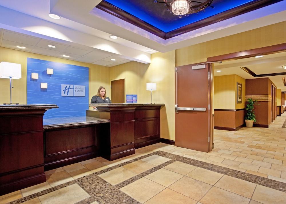 Holiday Inn Express Cincinnati West By Ihg Dent Bagian luar foto