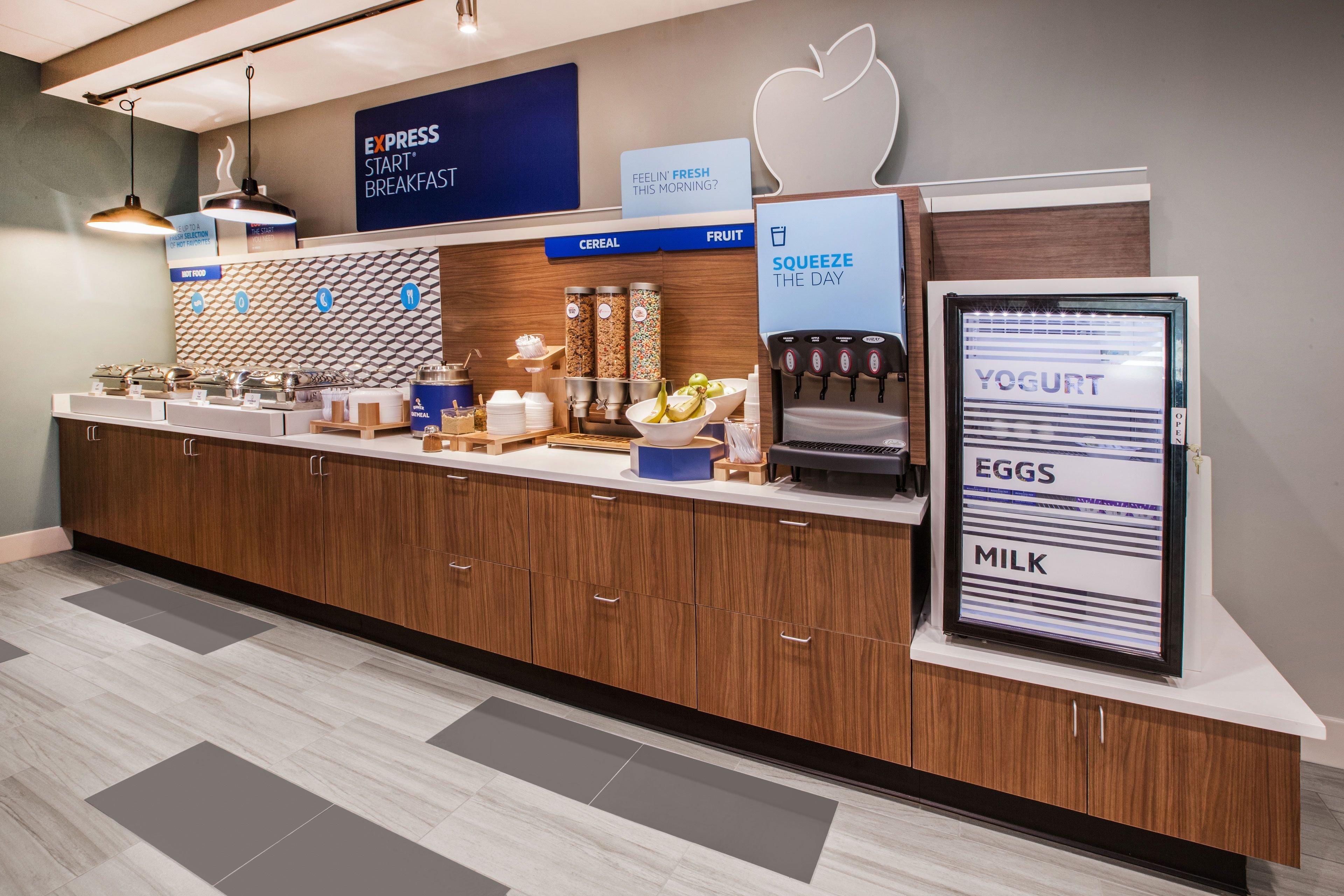 Holiday Inn Express Cincinnati West By Ihg Dent Bagian luar foto