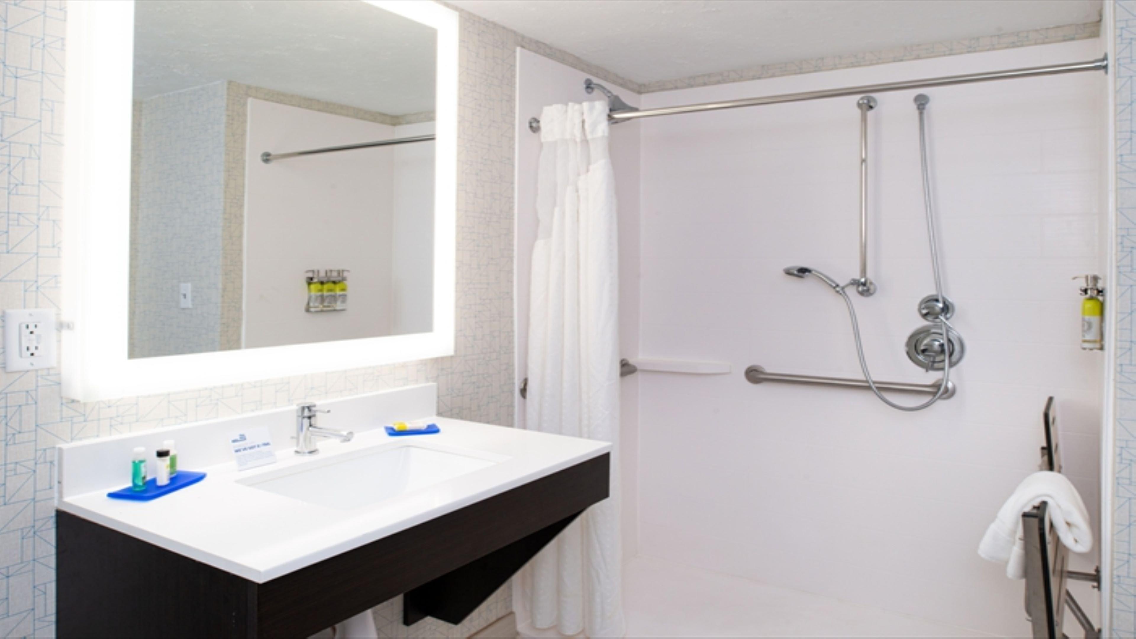 Holiday Inn Express Cincinnati West By Ihg Dent Bagian luar foto
