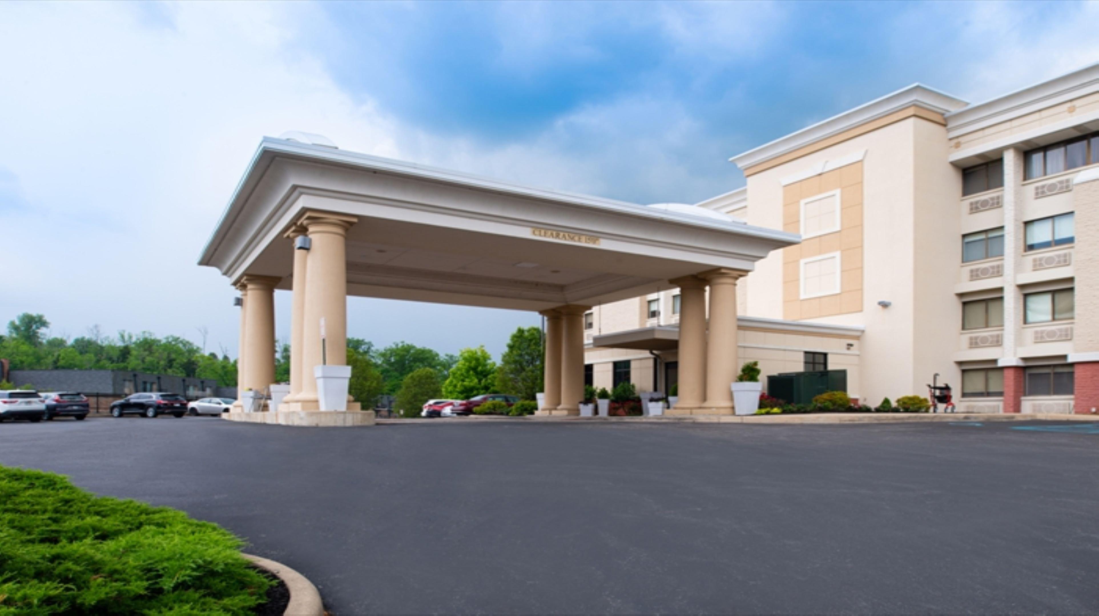 Holiday Inn Express Cincinnati West By Ihg Dent Bagian luar foto