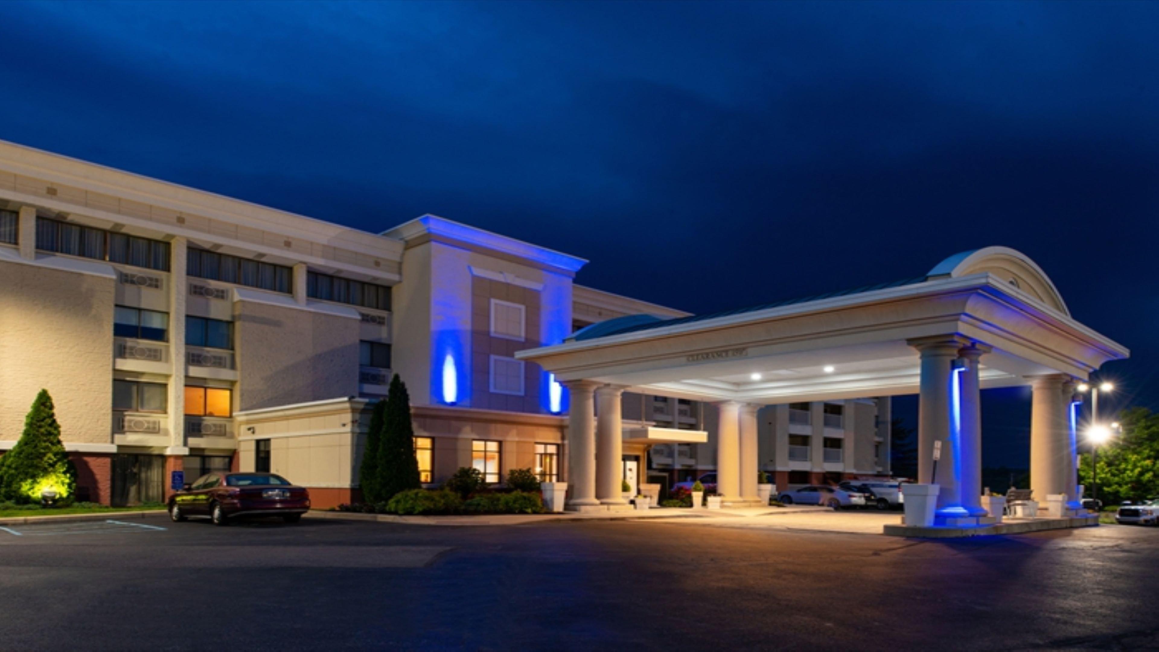 Holiday Inn Express Cincinnati West By Ihg Dent Bagian luar foto